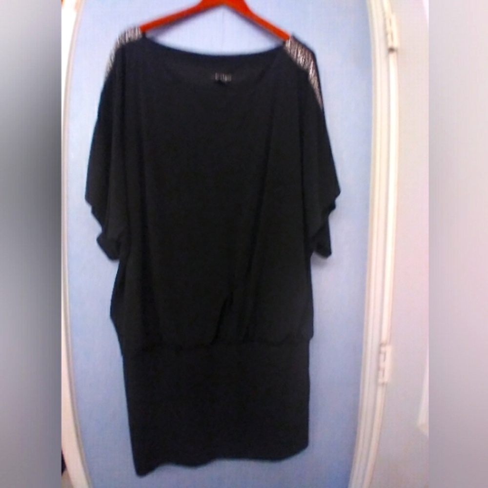 Elegant Black Cocktail Dress‎ with Metallic Detail Batwing Sleeves Plus Size